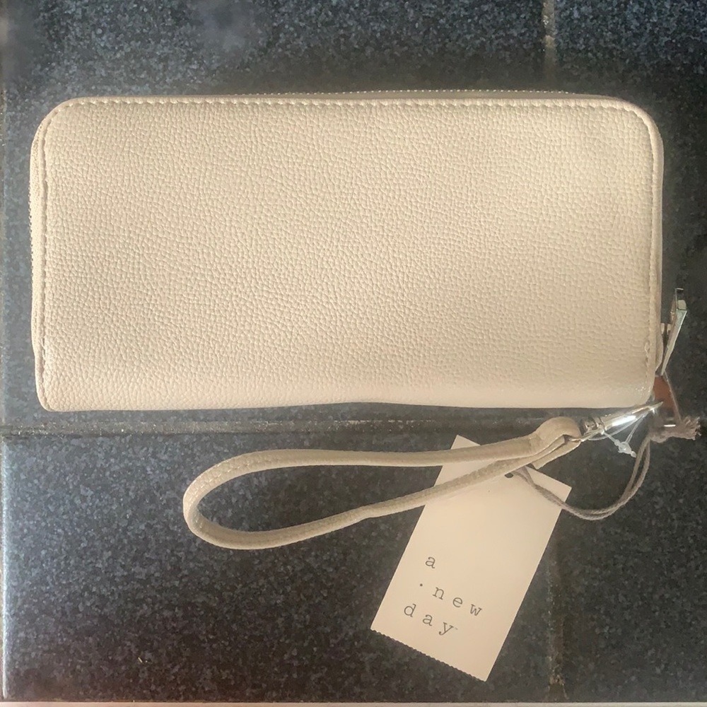 New Wristlet !